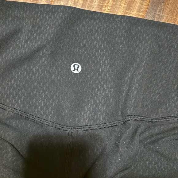 lululemon athletica Pants - lululemon Women’s Black Textured High Rise Leggings Size 4